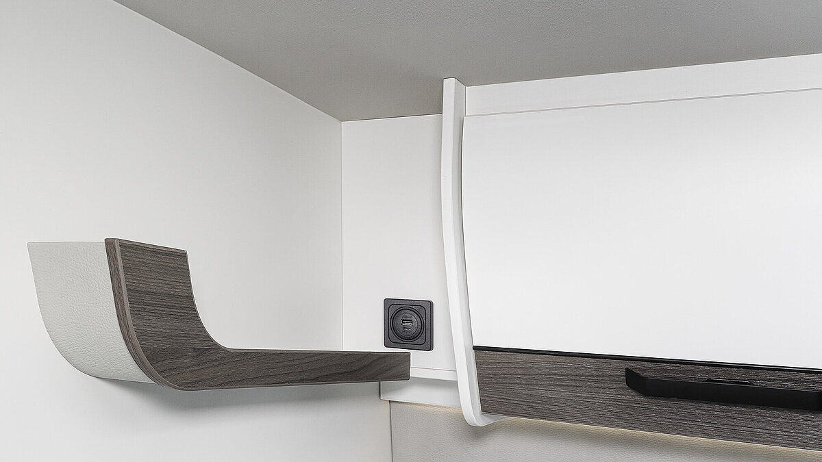 USB sockets (A & C) on the shelf