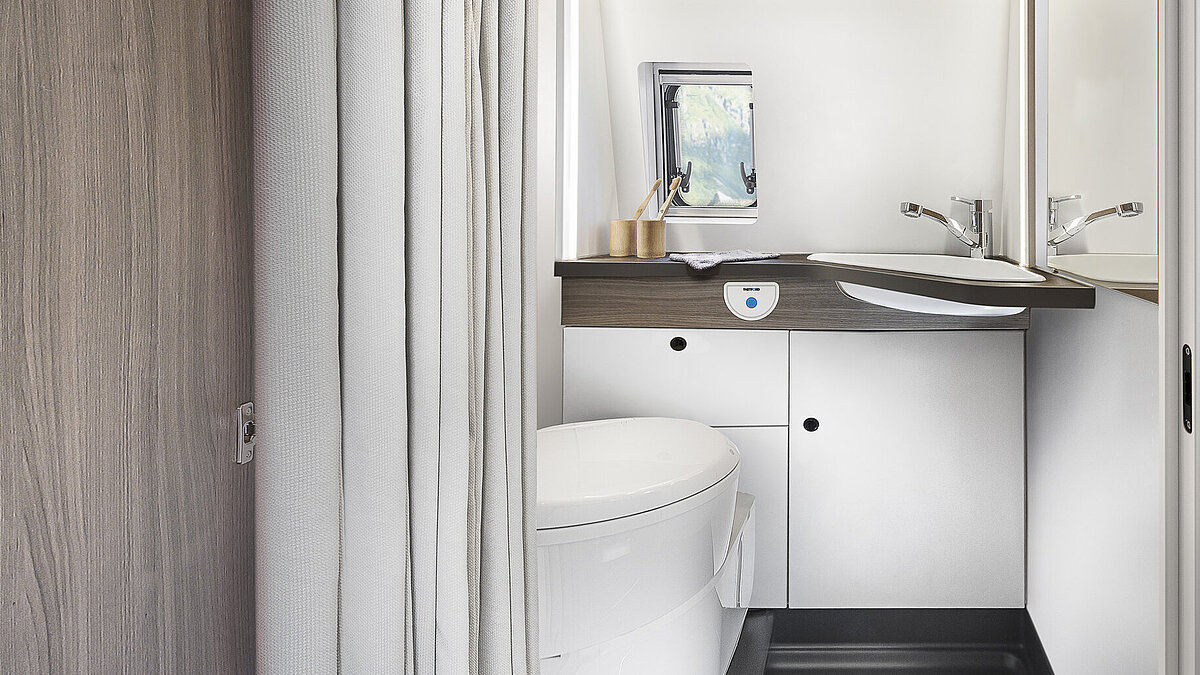 VANTourer 600 D vario bathroom