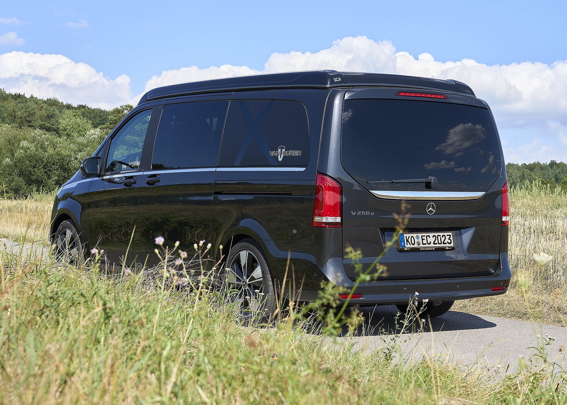 VANTourer Urban X auf Basis der Mercedes-Benz V-Klasse