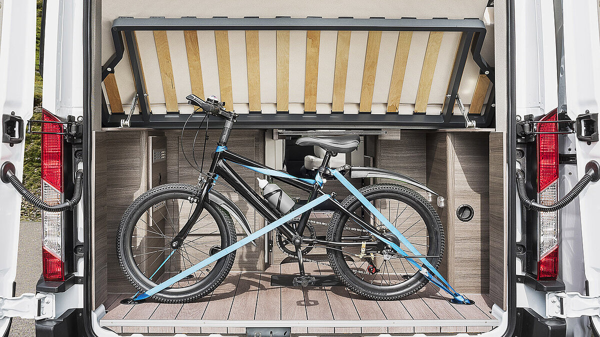 VANTourer 550 D Ford - Beladung mit Bike im Heck