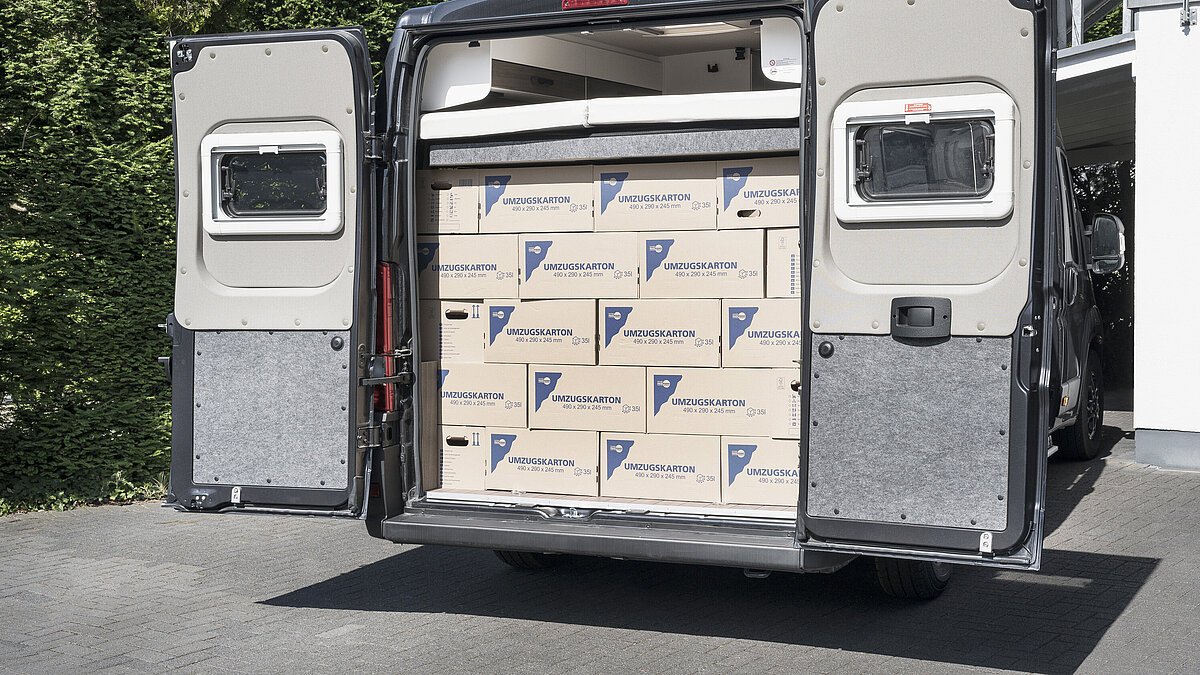 VANTourer Stauraumkonzept: 630 L beladen mit Umzugskartons
