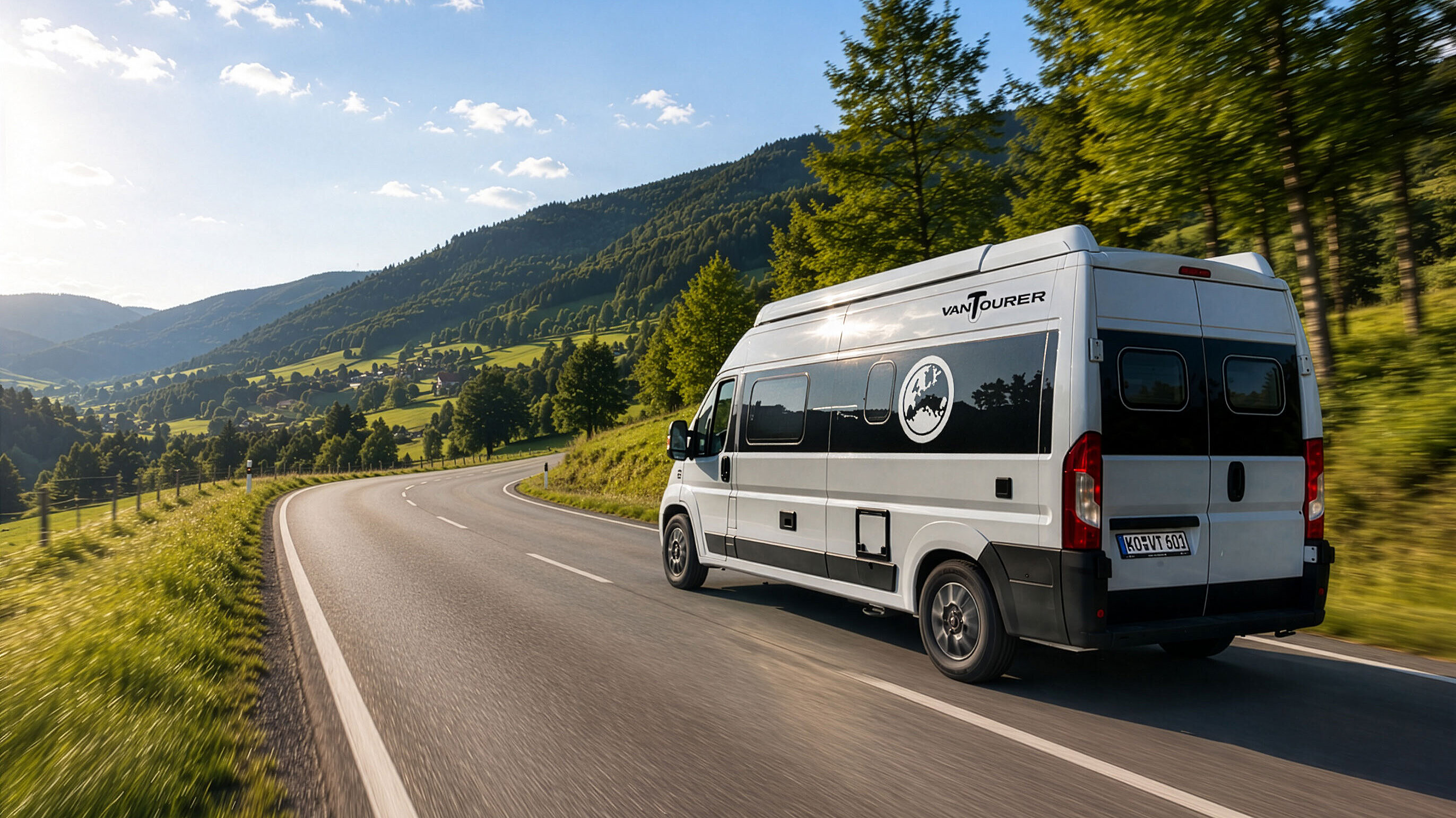 VANTourer Campervan in Fahrt