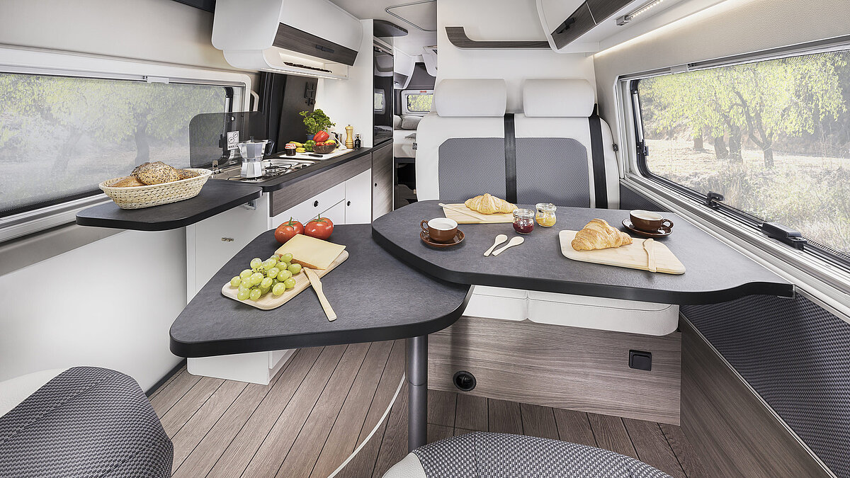 VANTourer BLACK DEALS 2026: Innenansicht VANTourer Kastenwagen 600 D