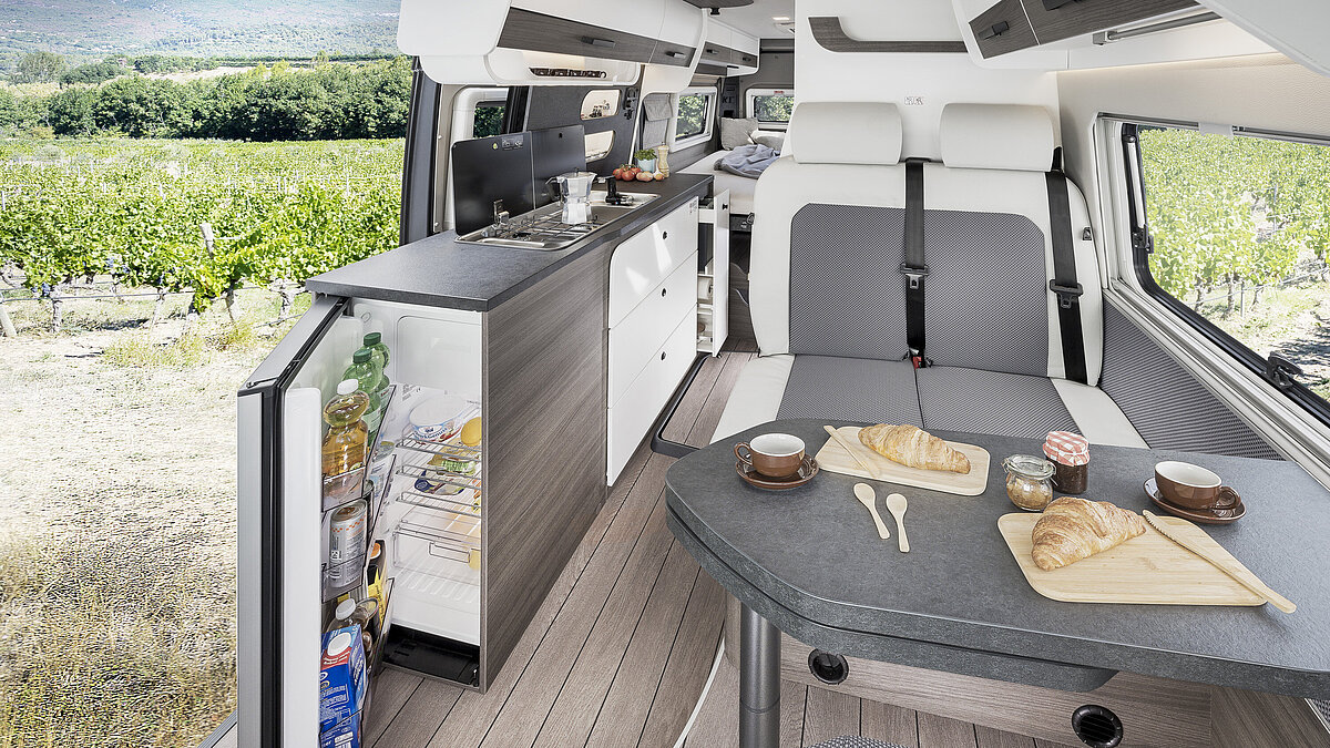 Blick in das Kastenwagen Sondermodell VANTourer GO!