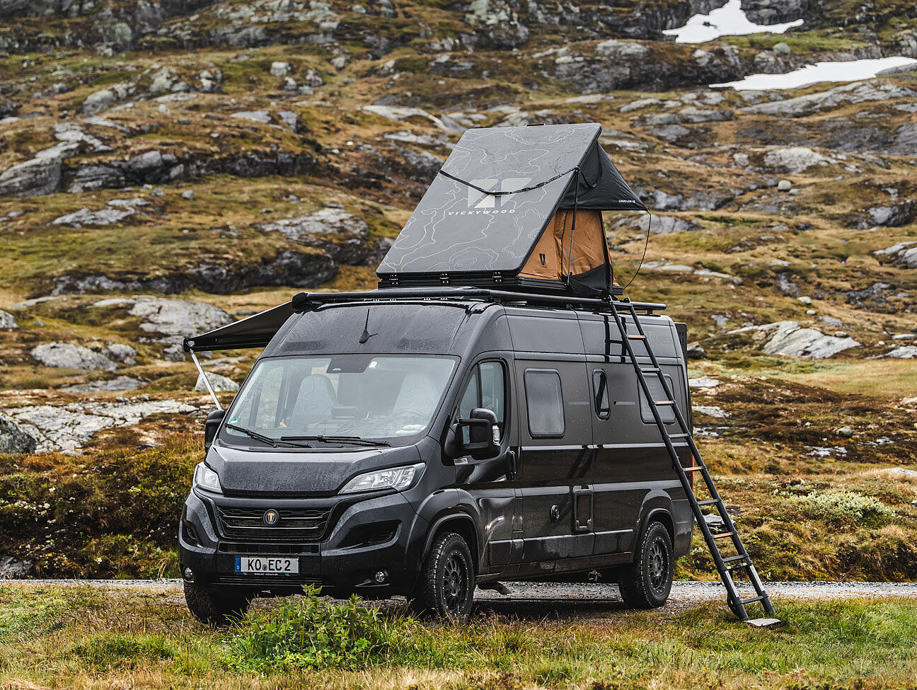 VANTourer Campervan mit Dachzelt in Norwegen