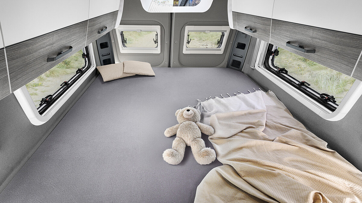 VANTouer 630 L Schlafzimmer mit Längsbetten